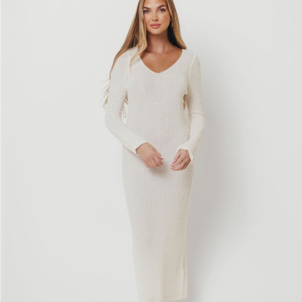 Crescent Ivory Ribbed V-Neck Long Sleeve Maxi Dress